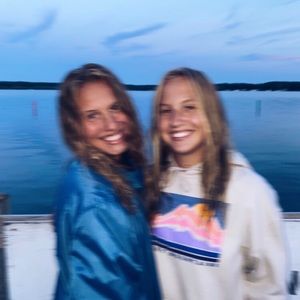 Meet your Posher, Sara